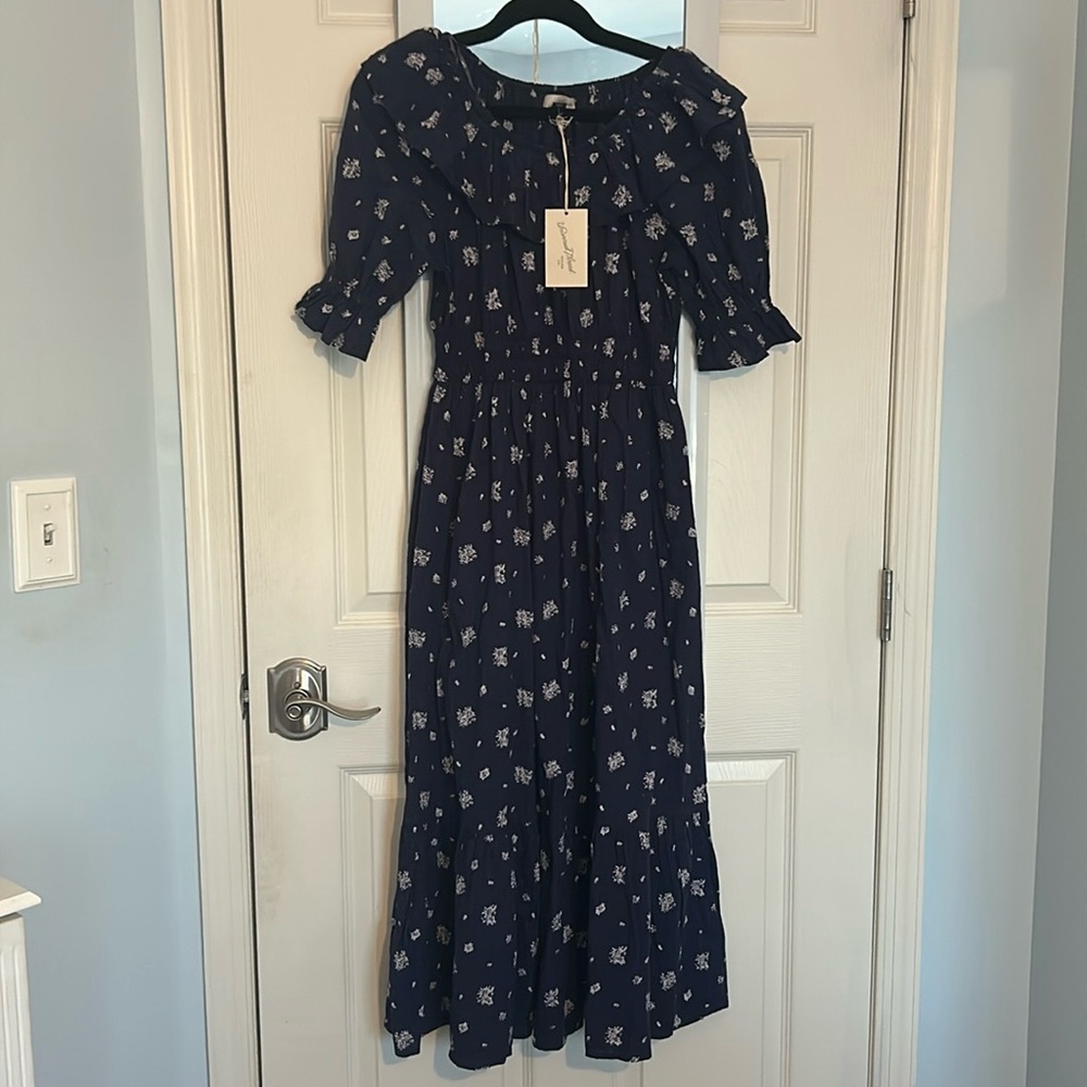 NWT Universal Threads Maxi Dress